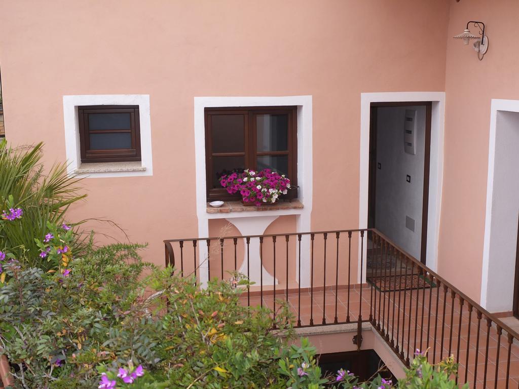 Casa Camilla Sardegna Hotel Сан Вито Екстериор снимка